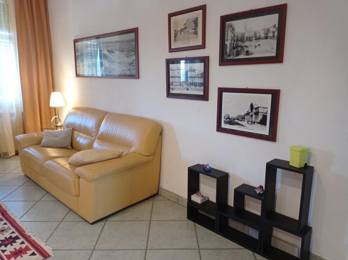Appartamento Con Incantevole Vista Mare Livorno Luaran gambar