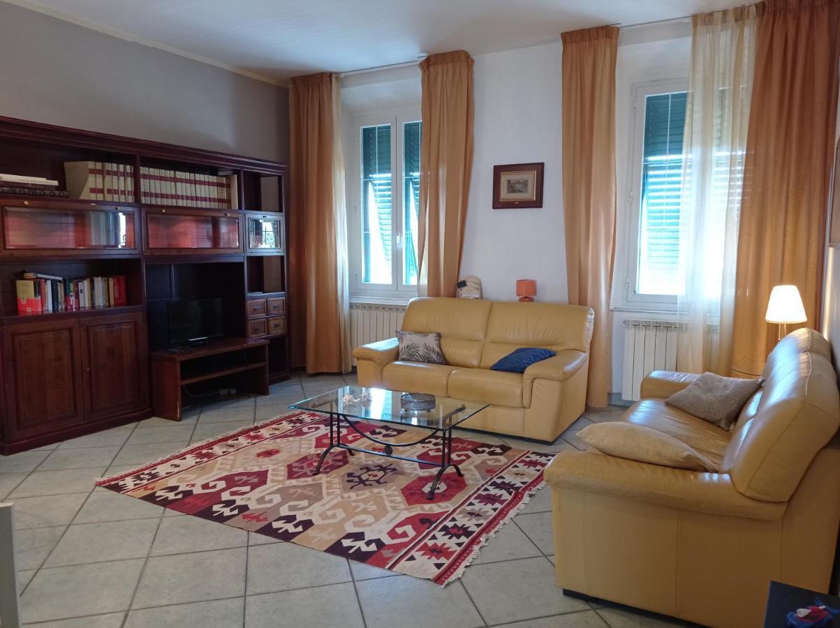 Appartamento Con Incantevole Vista Mare Livorno Luaran gambar